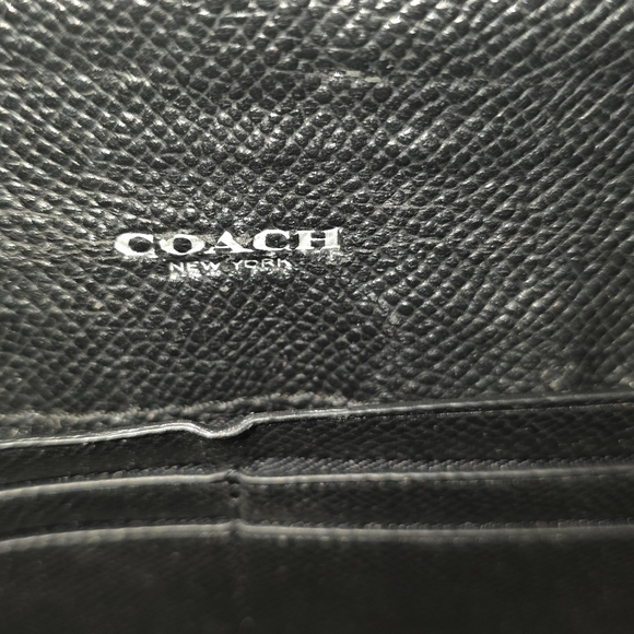 Coach Black Textured Leather Card Case - Picture 3 of 9